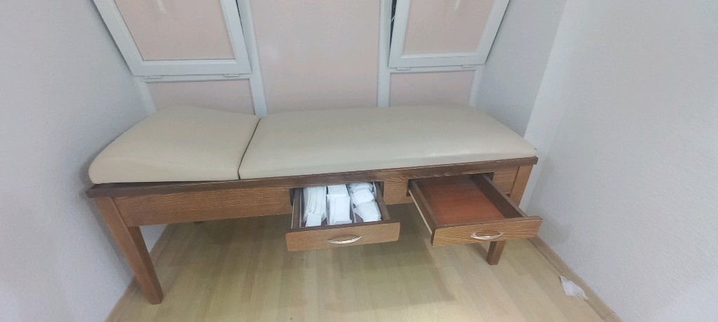 Ahşap Cilt Bakım Sedyesi – 2 Çekmeceli - 4