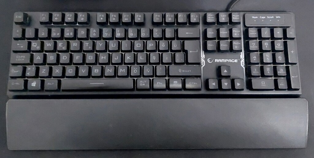 Az Kullanılmış Bilgisayar Ekipmanları - 4