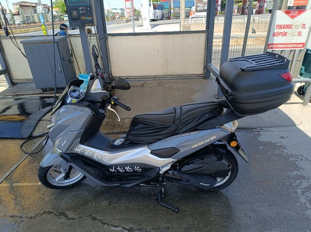 Revolt RSX5 150 CC. 2025 Model. 6025 Km de.