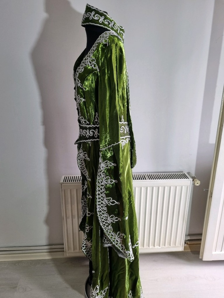 Yeşil İşlemeli Kuşaklı Kaftan - 3