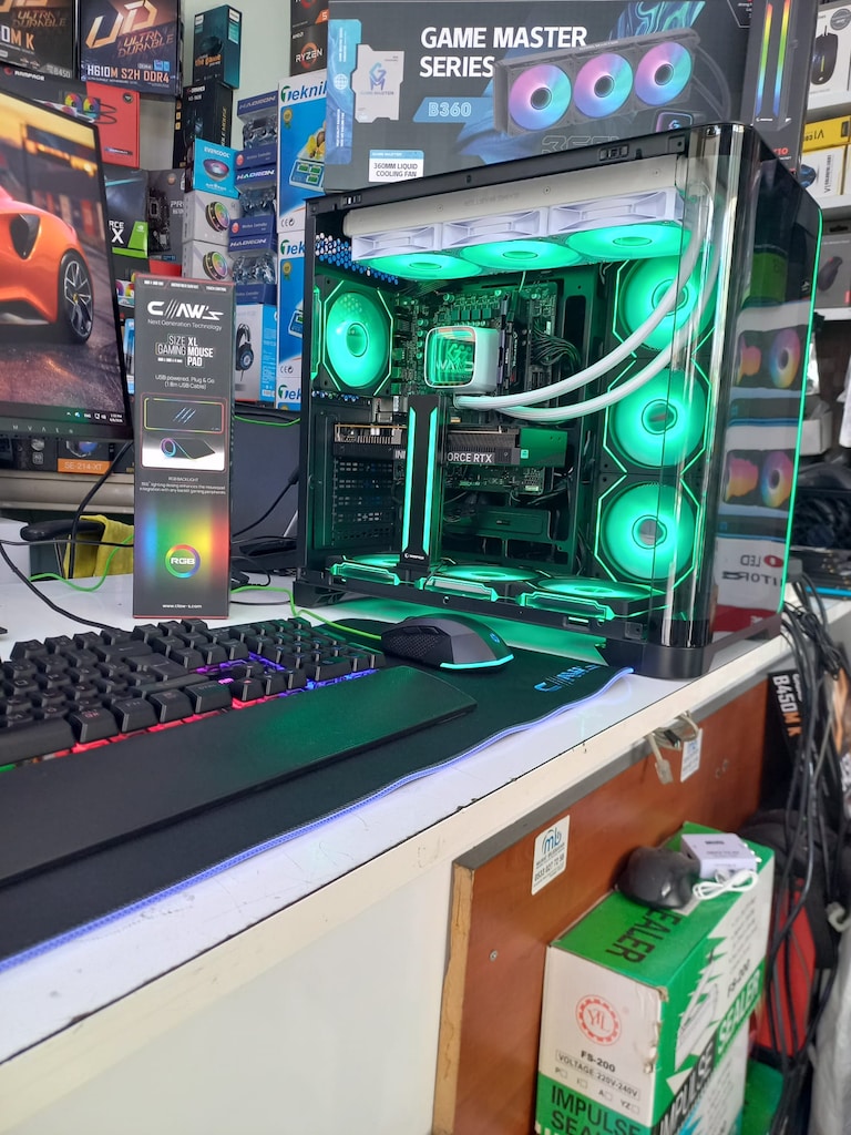 NOKTA HATASIZ!!! RAMPAGE İ5 12 NESİL 32 GB RAM RTX 5060 165 HZ - 16