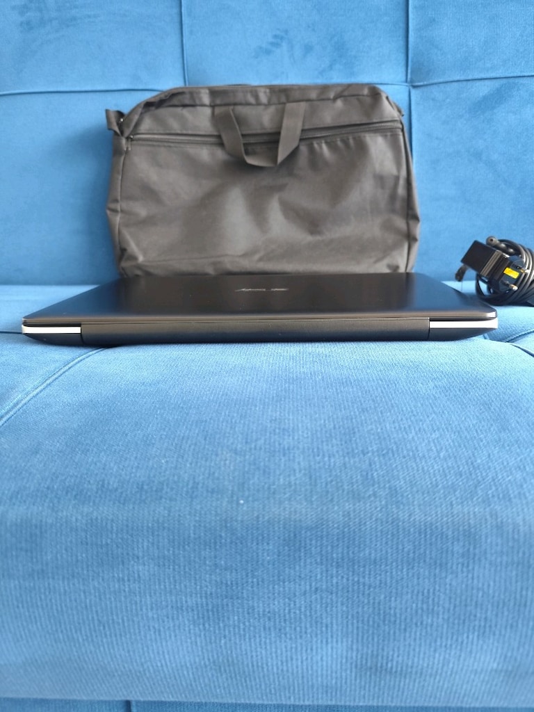 Asus Laptop - İ5 6.Nesil - 12 GB Ram - 2 GB Ekran Kartı + 240 SSD - 11