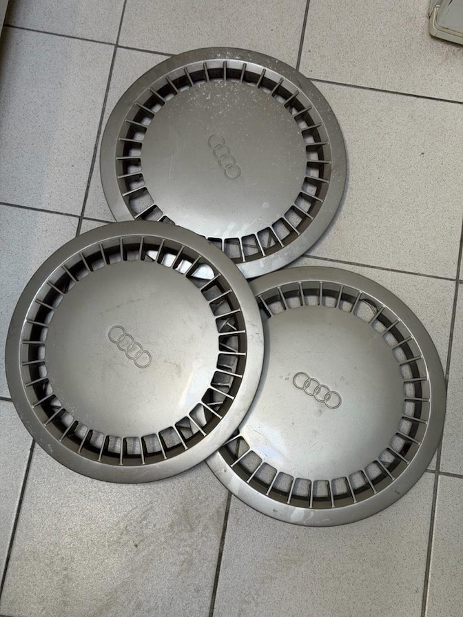 15 inç Audi jant kapağı 3 adet - 2