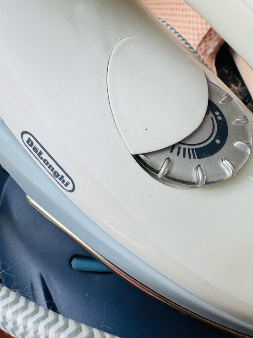Delonghi Buhar Kazanlı Ütü - 5