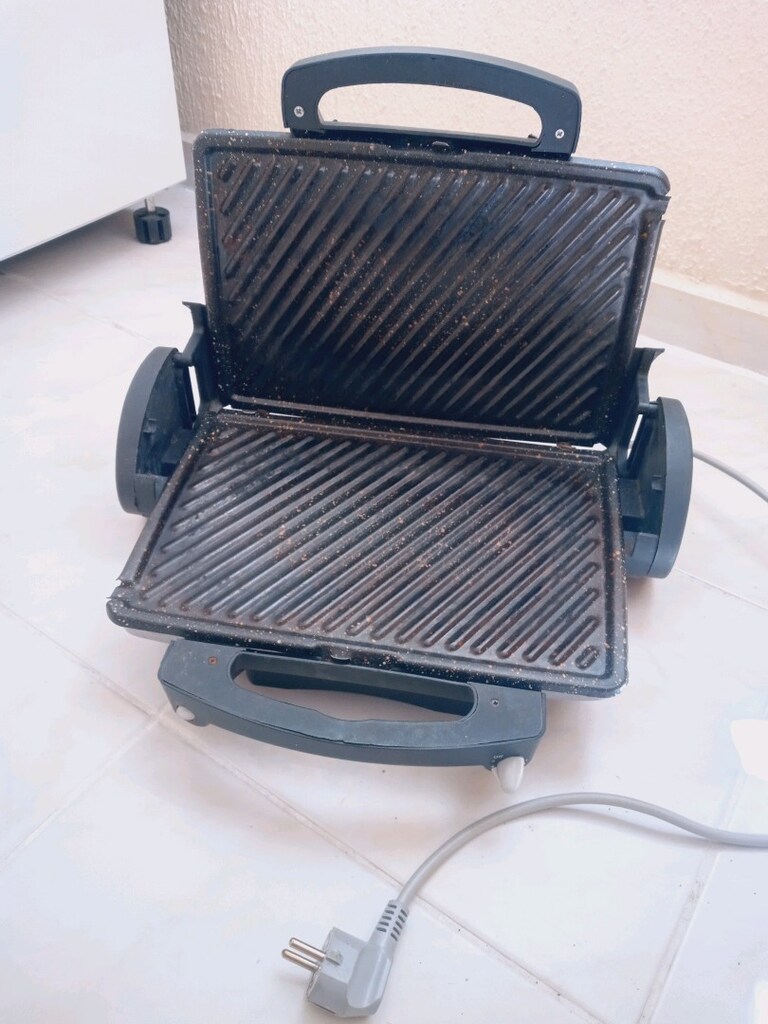 Tost makinesi - 2