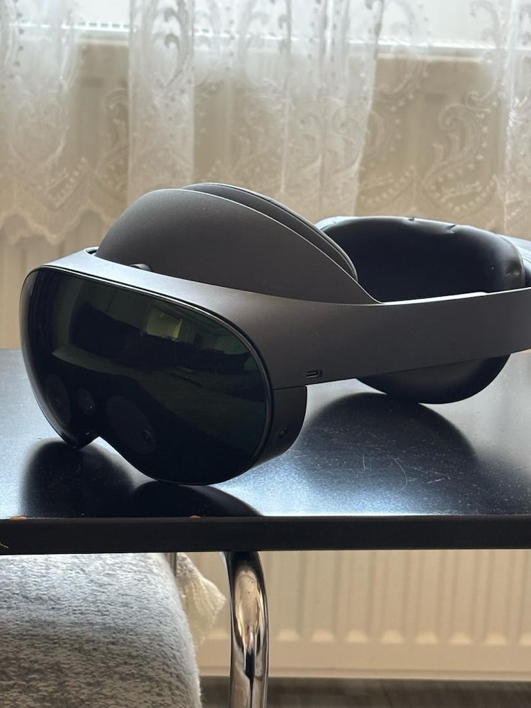 Meta Quest Pro Vr - 2