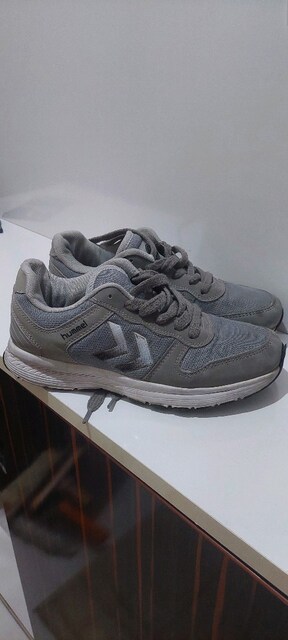 hummel ayakkabi