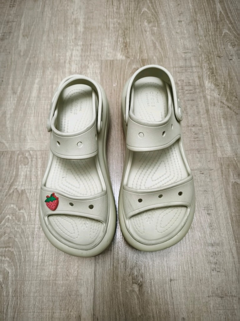 sıfır gibi Crocs mega crush 36-37 sandalet - 10