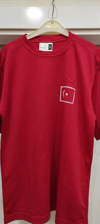 orjinal puma marka Türkiye yazılı forma