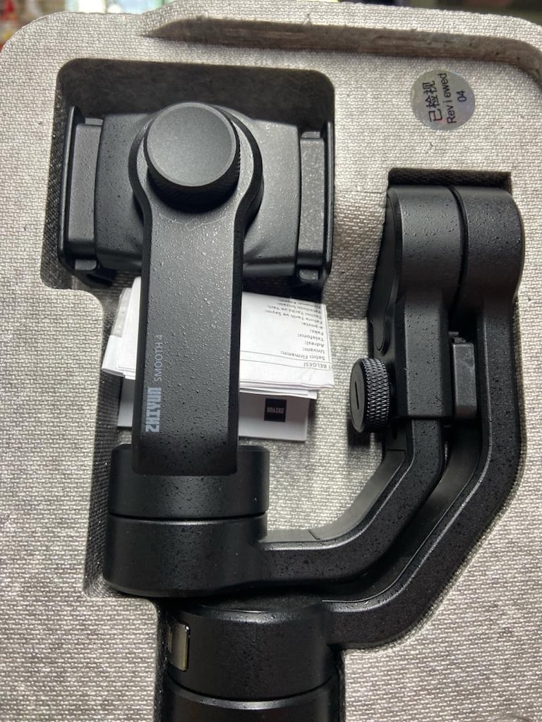 zhiyun smooth 4 gimbal - 3