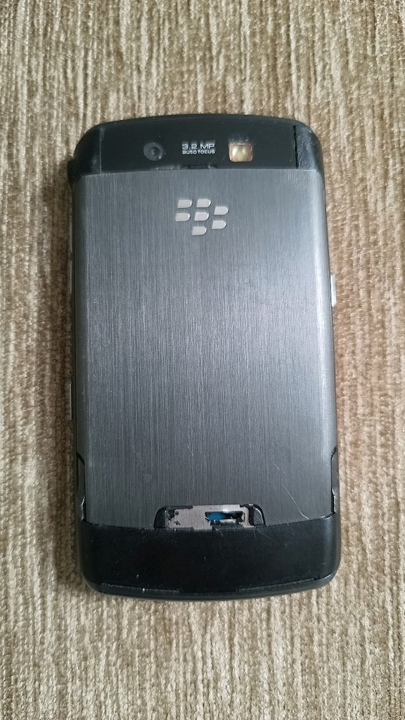 BlackBerry 9530 - 2