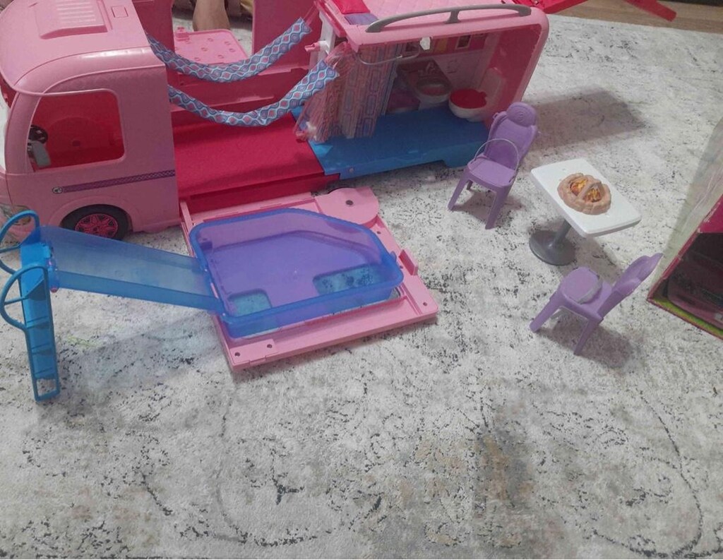 Barbie Oyun Karavanı - 5