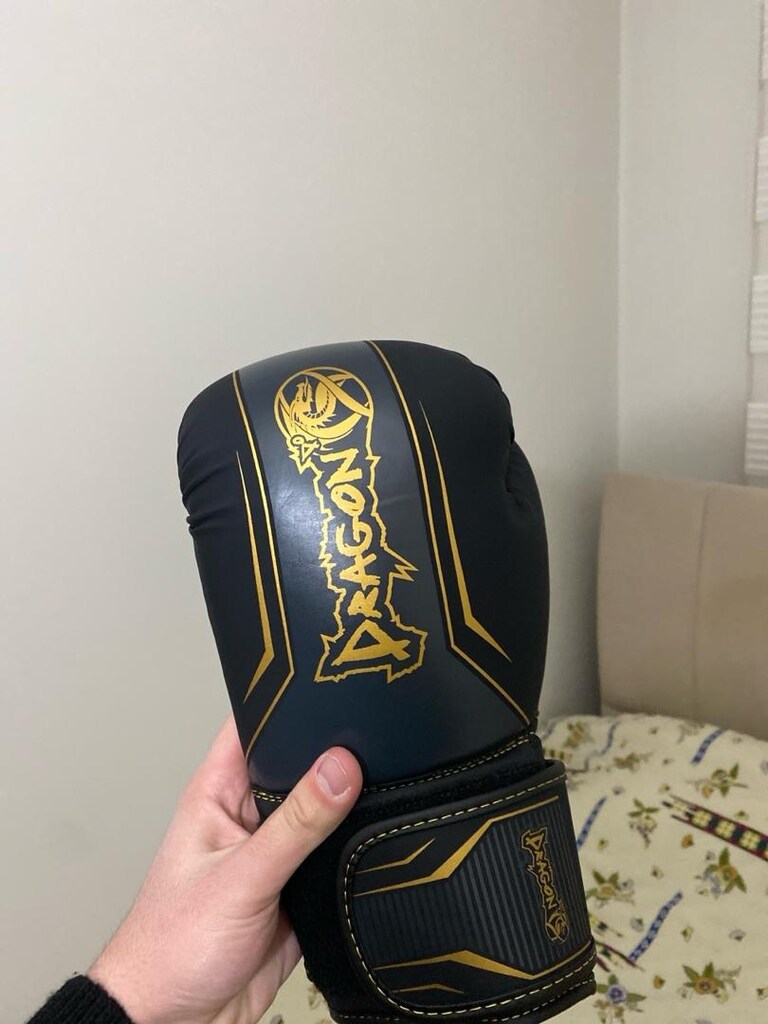 Dragon Boks Eldiveni