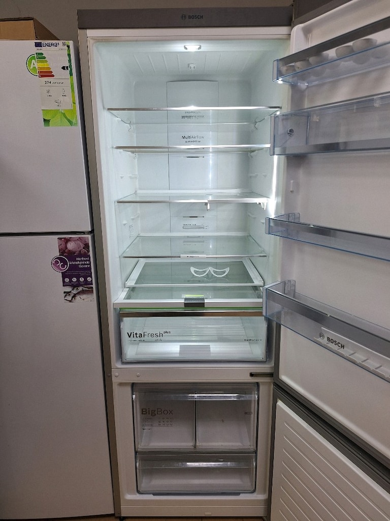 Sıfırdan farksız son model inox Bosch buzdolabı alttan dondurucu - 2