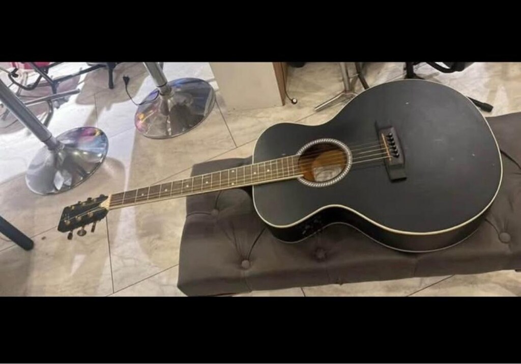 E.Akustik Gitar + Amfi - 5