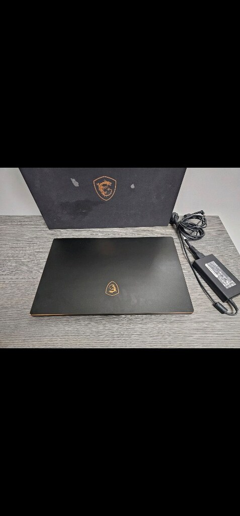 MSİ STEALTH DEV EKRAN OYUNCU BİLGİSAYARI - 9
