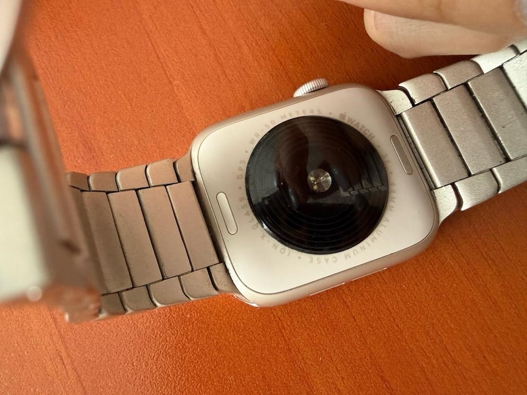 Apple Watch SE 44mm Aluminum Case Starlight - 4