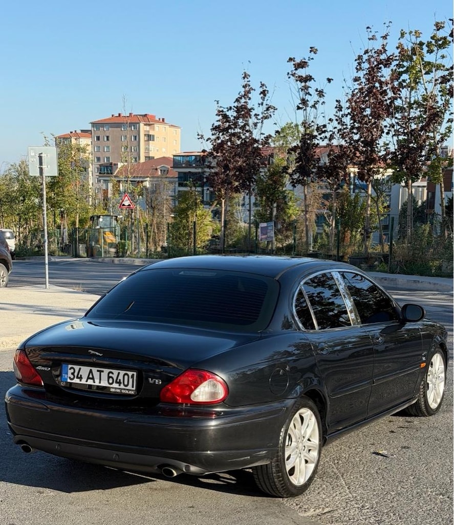 JAGUAR X-TYPE 2.5 V6 4WD GÜÇLÜ MOTOR PRESTİJLİ SÜRÜŞ - 3