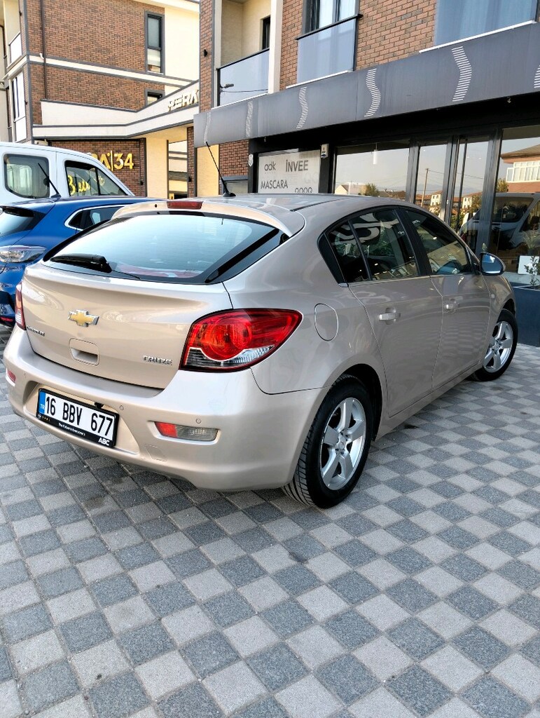 TEMİZ BAKIMLI DÜŞÜK KM - 5