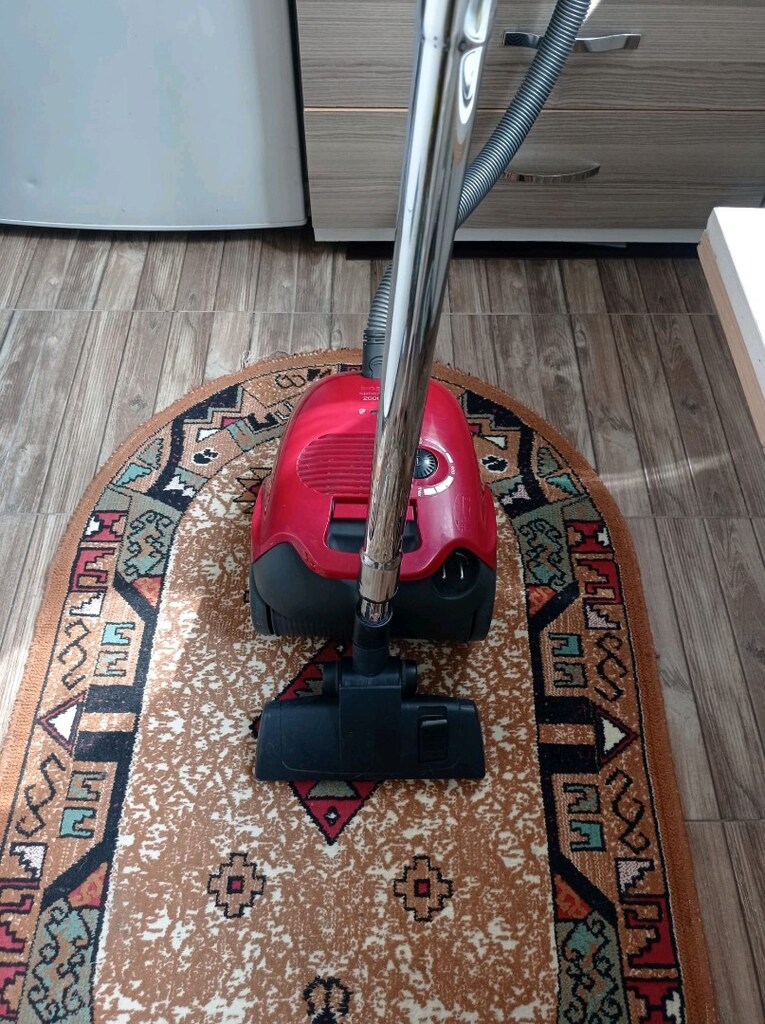 SÜPÜRGE BOSSCH 2000 WATT - 2