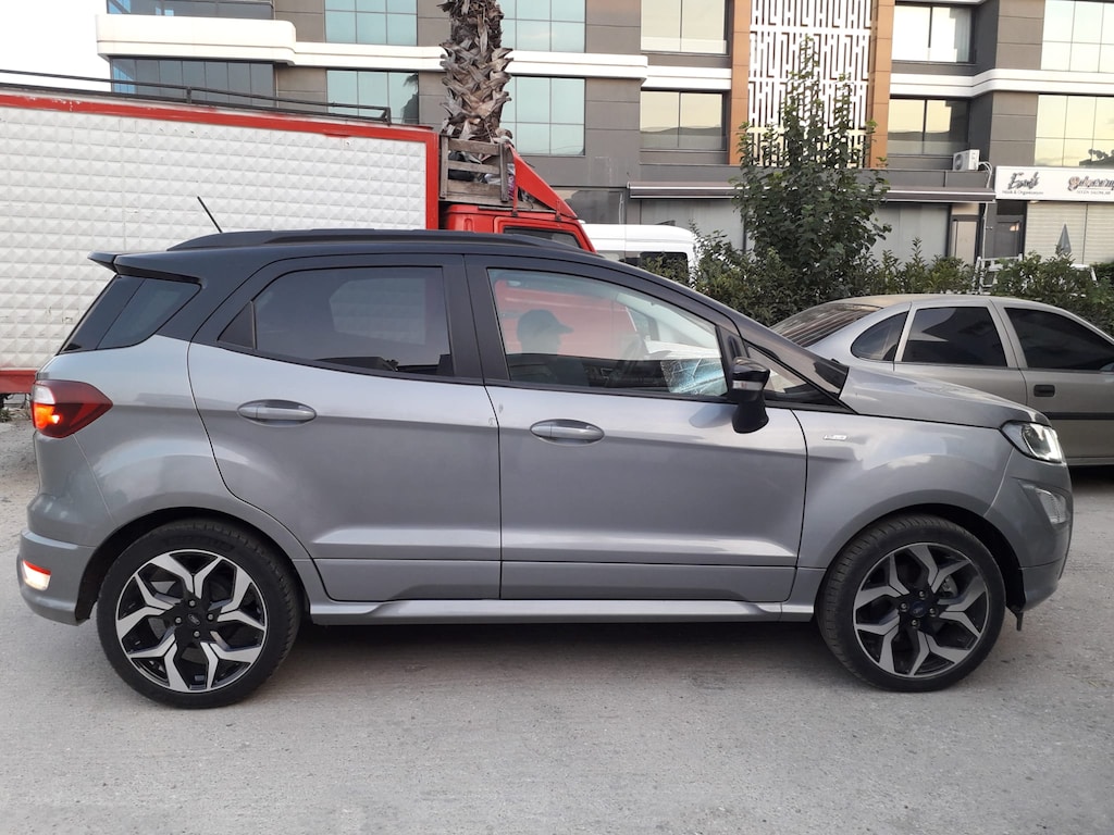 Çok az KM'de Temiz Ford Ecosport 2020 Model Benzinli Otomatik - 3