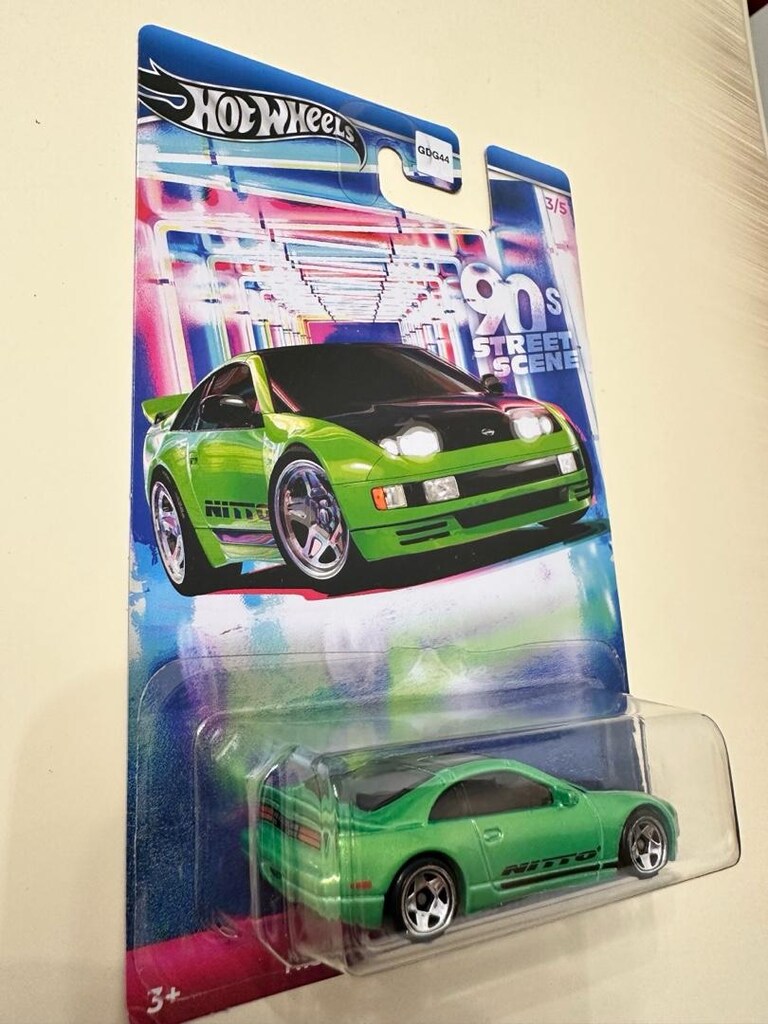Hot wheels Nissan 300ZX - 4