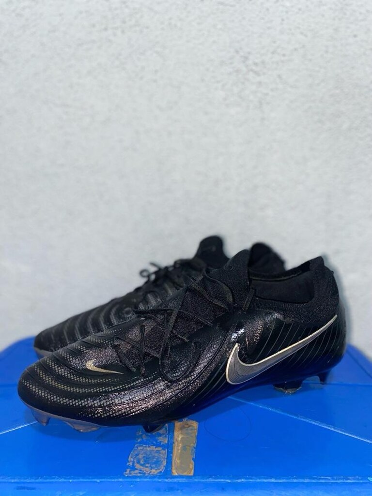 Nike Phantom Krampon