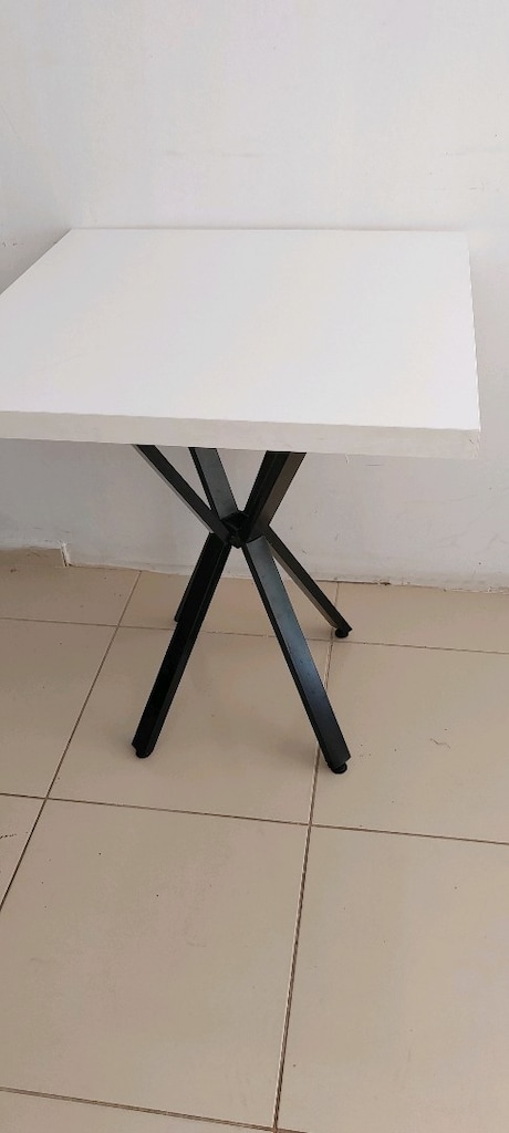 70x70 Kare Masa – Yeni Gibi – 4 Adet - 3