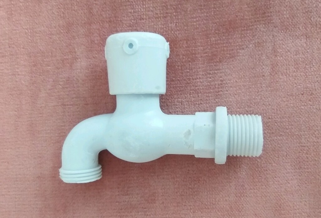Plastik Çeşme / Musluk. Sorunsuz Çalışıyor. - 3