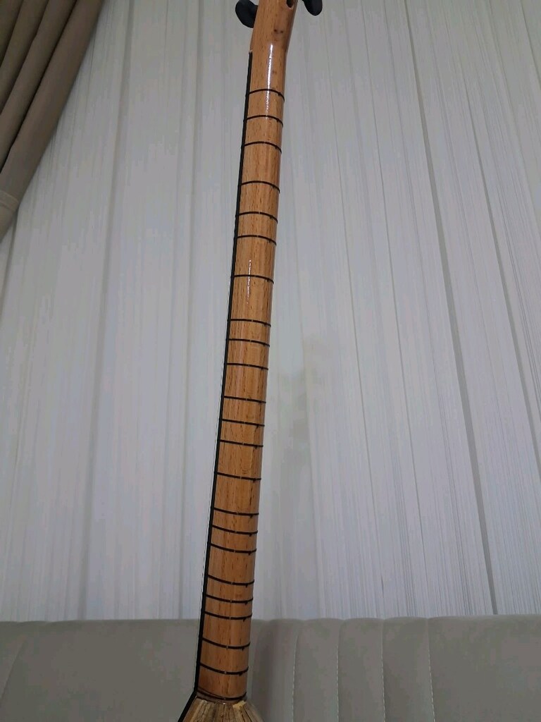 Sıfır ürün, toptan fiyatına yarı profesyonel uzun sap bağlama. - 2