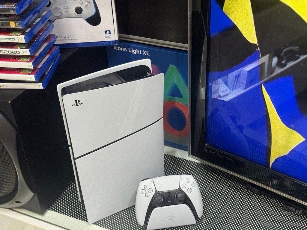 PLAYSTATION PS5 ALL DIGITAL 825 GB-2 EL YENİ SERİ OYUNLU - 3