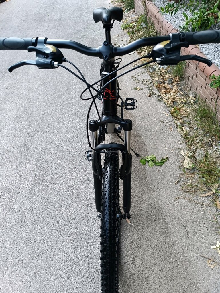 Teker 27.5. Aluminyum. 50cm. Shimano 21 hız. Yeni gibi. - 9