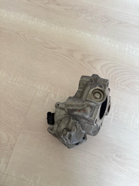 mersedes 2.0 egr valfi - 3