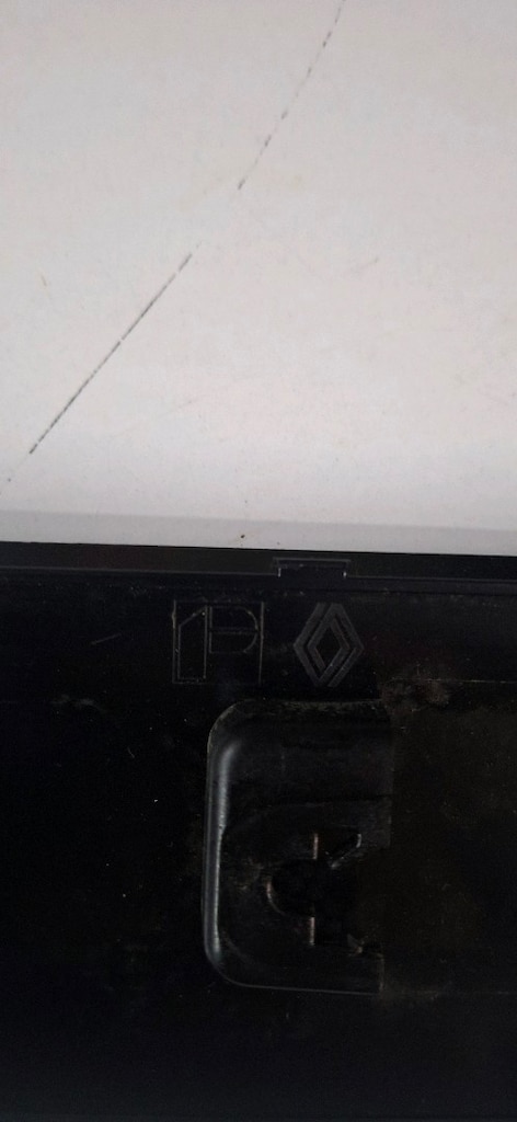 RENAULT 5 E TECH ARKA BAGAJ ÇITASI ORJİNAL - 4