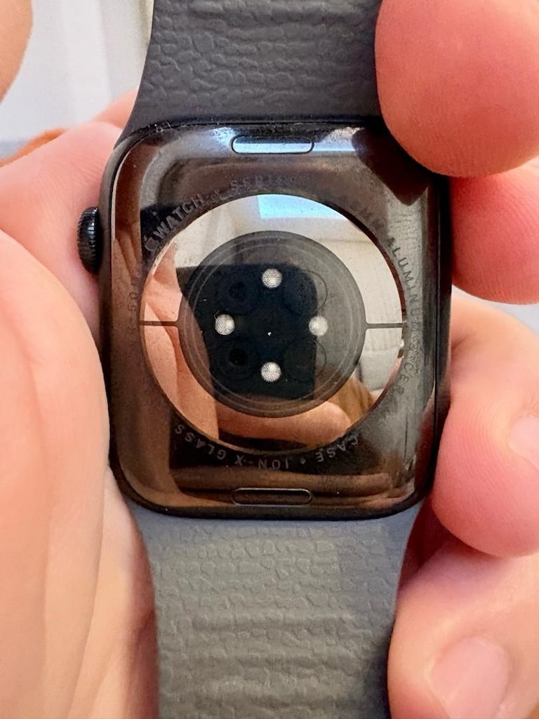 Apple Watch Series 8 (GPS) - 2