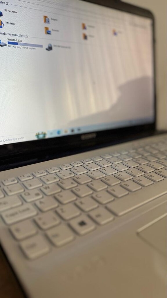 Sony VAIO i5 Laptop | 128 GB SSD | 15.6” | Hızlı Açılır - 6