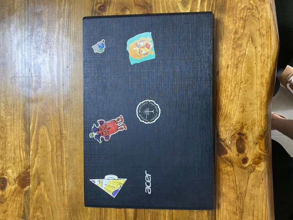 Acer Aspire F5 Laptop - 2
