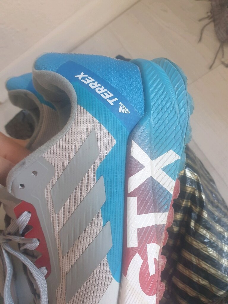 Adidas spor ayakkabı - 2