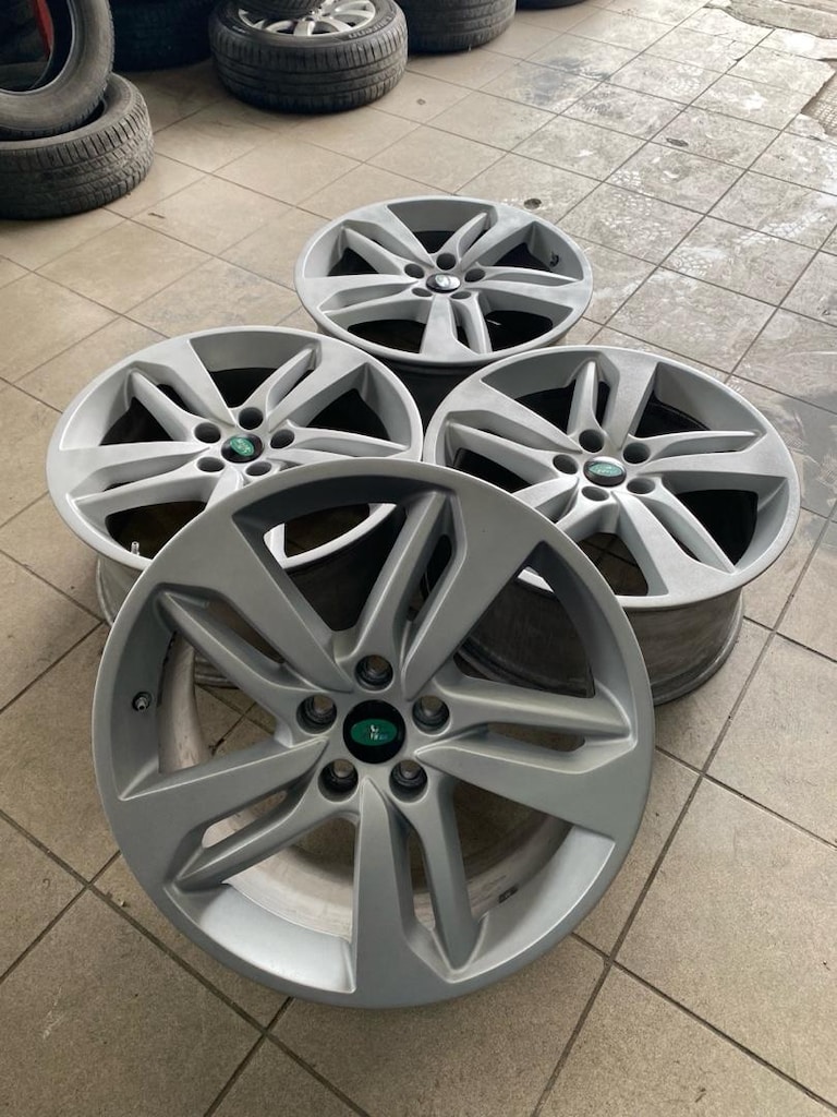 20 İNÇ RANGE ROVER 5X120.6 - 4