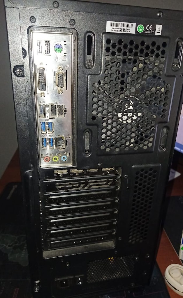 Ryzen 5 3600 + GTX 1660 Super + 16GB DDR4 Ram - 2