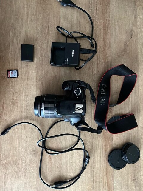 Canon EOS 1100D DSLR | Temiz ve eksiksiz set