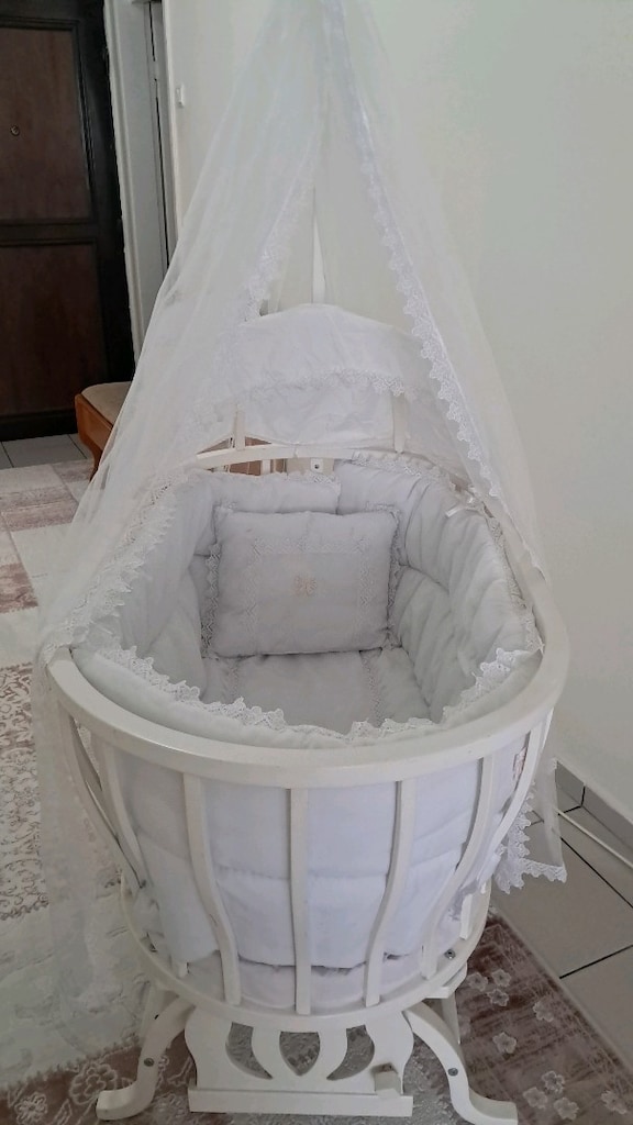 sağlam temiz ve az kullanılmış bebek beşiği - 2