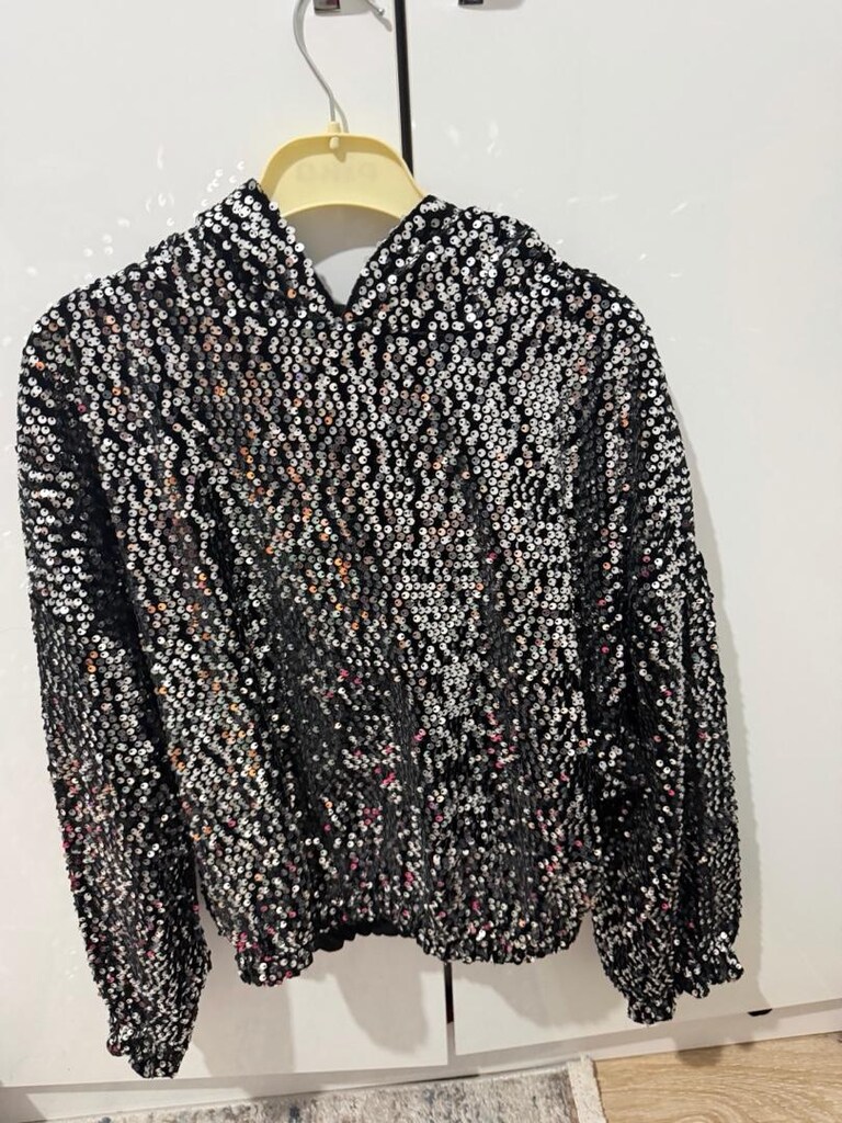 gümüş payetli kapüşonlu sweat