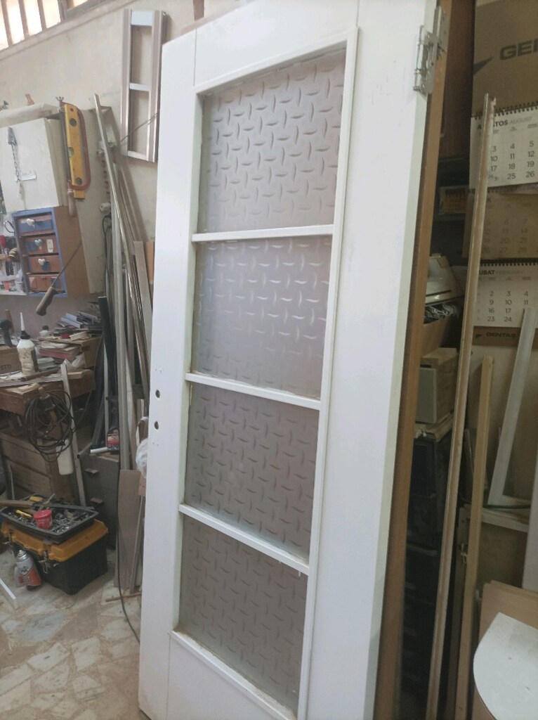 1 kapı fiyatına 6 adet kapı kaplama üzeri beyaz su bazlı boya 1 camlı - 2