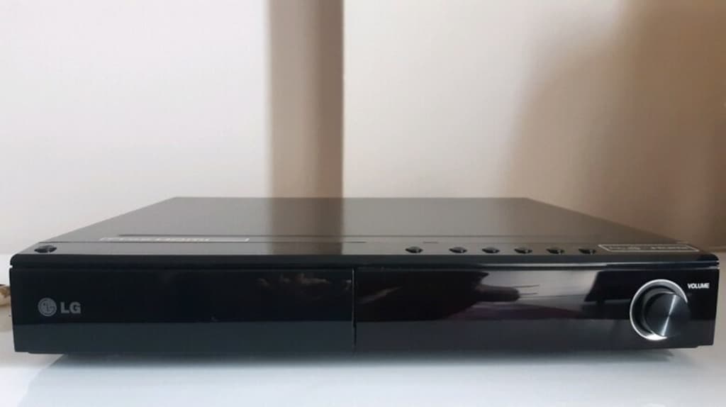 LG AMFİ DIGITAL 5.1 Optic 850 W. - 2