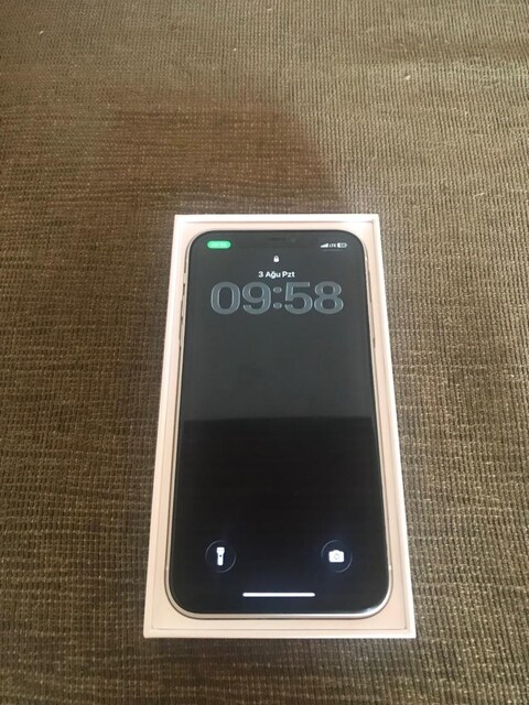 İphone 11 64 GB