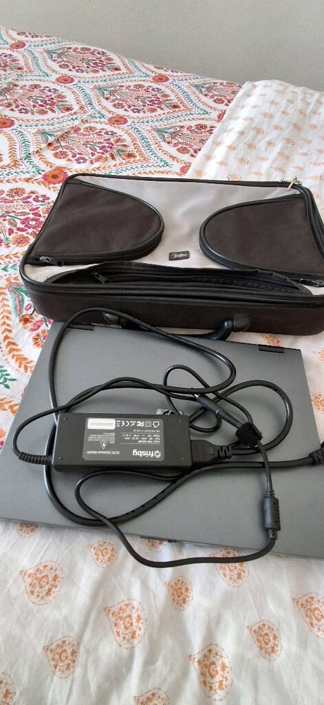 HP laptop - 9