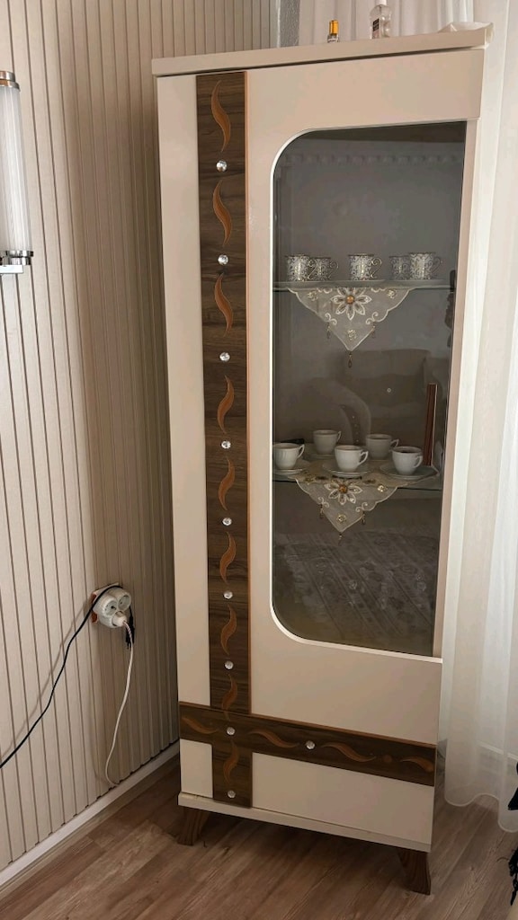 Beyaz Vitrin - 4
