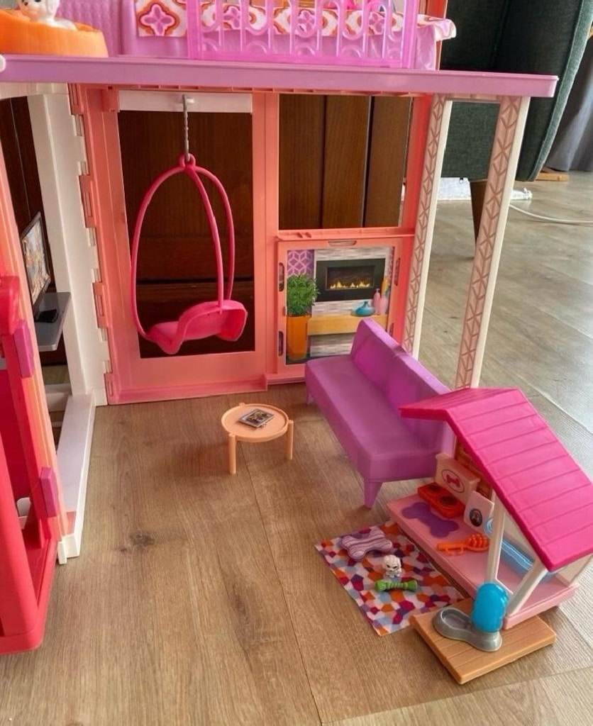 Barbie evi - 8