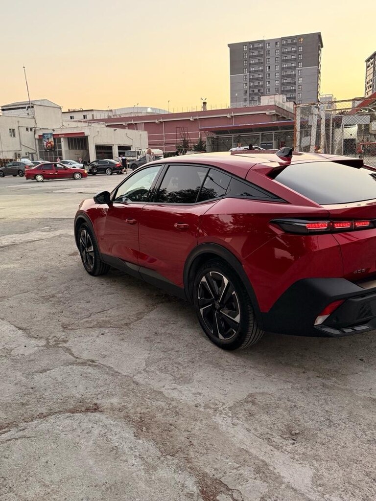 2025 ARALIK ÇIKIŞLI PEUGEOT 408 | KIRMIZI | CAM TAVAN | 9.500 KM - 7